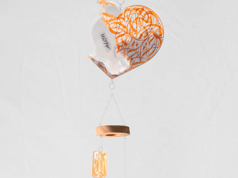Móvil naranja no.7
